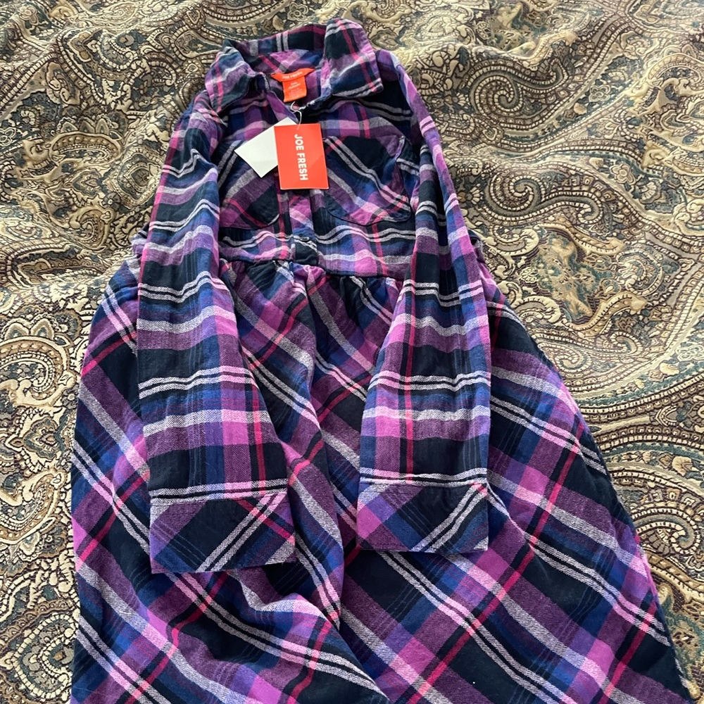 Brand new girls blouse / skirt by Joe Fresh.